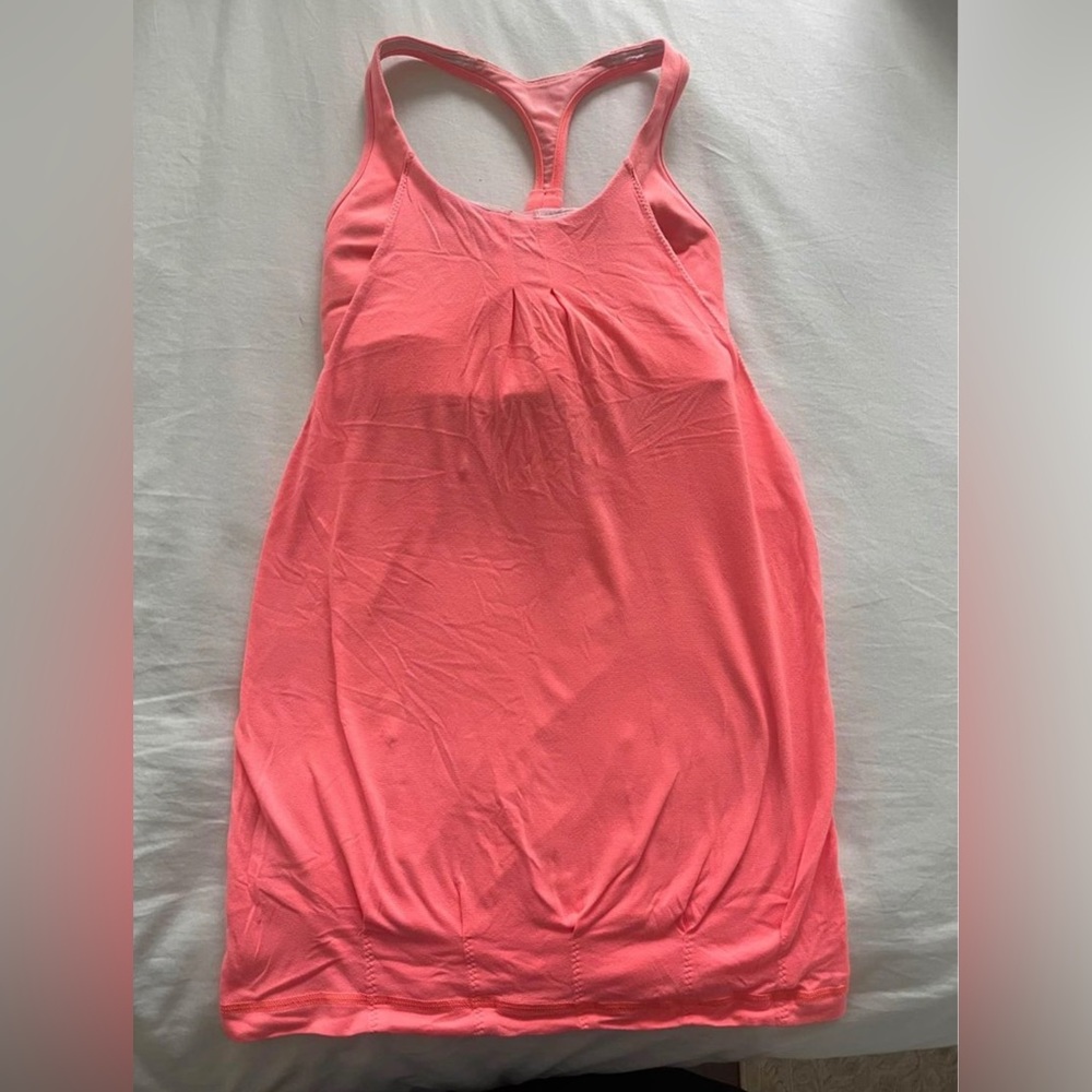 Lululemon tank size 4
